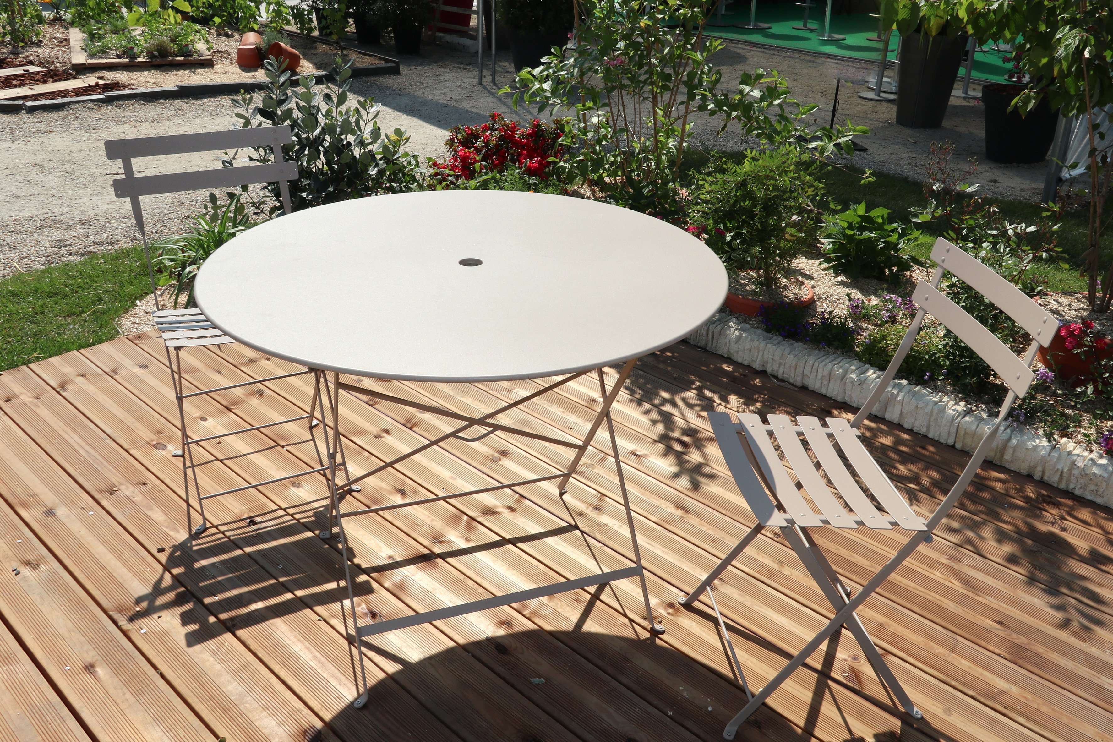 HPL Bau- und Fassadenplatte 6 mm weiß HPL Bau- und Fassadenplatte 6 mm weiß